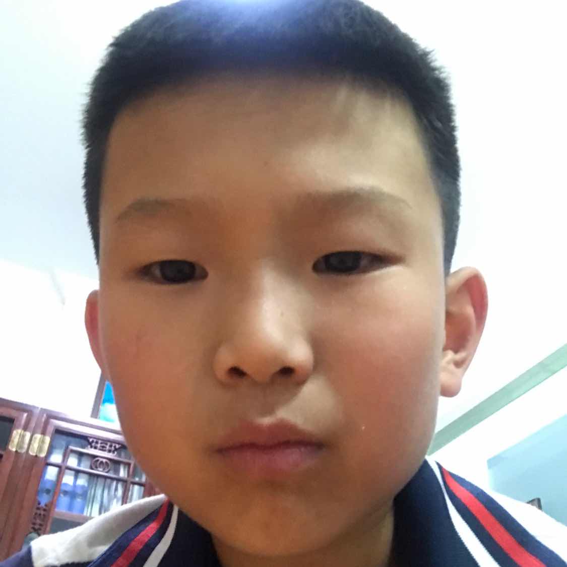 音基三个人